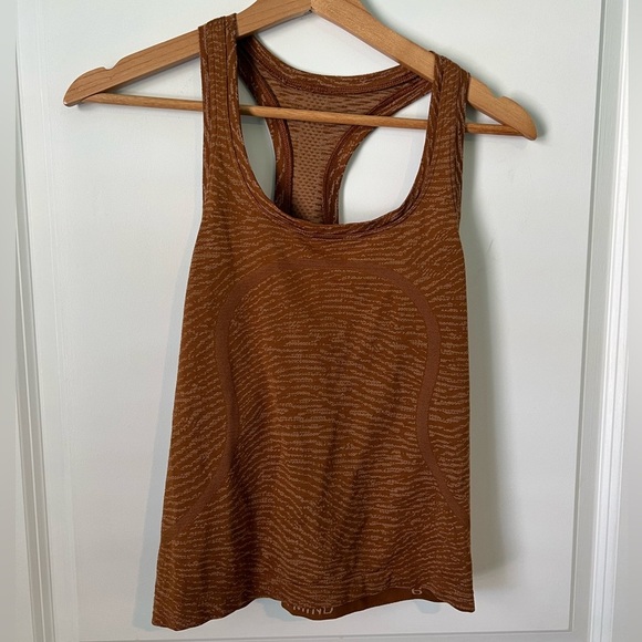 Lululemon Swiftly Tank in Heathered Slate - Picture 3 of 4